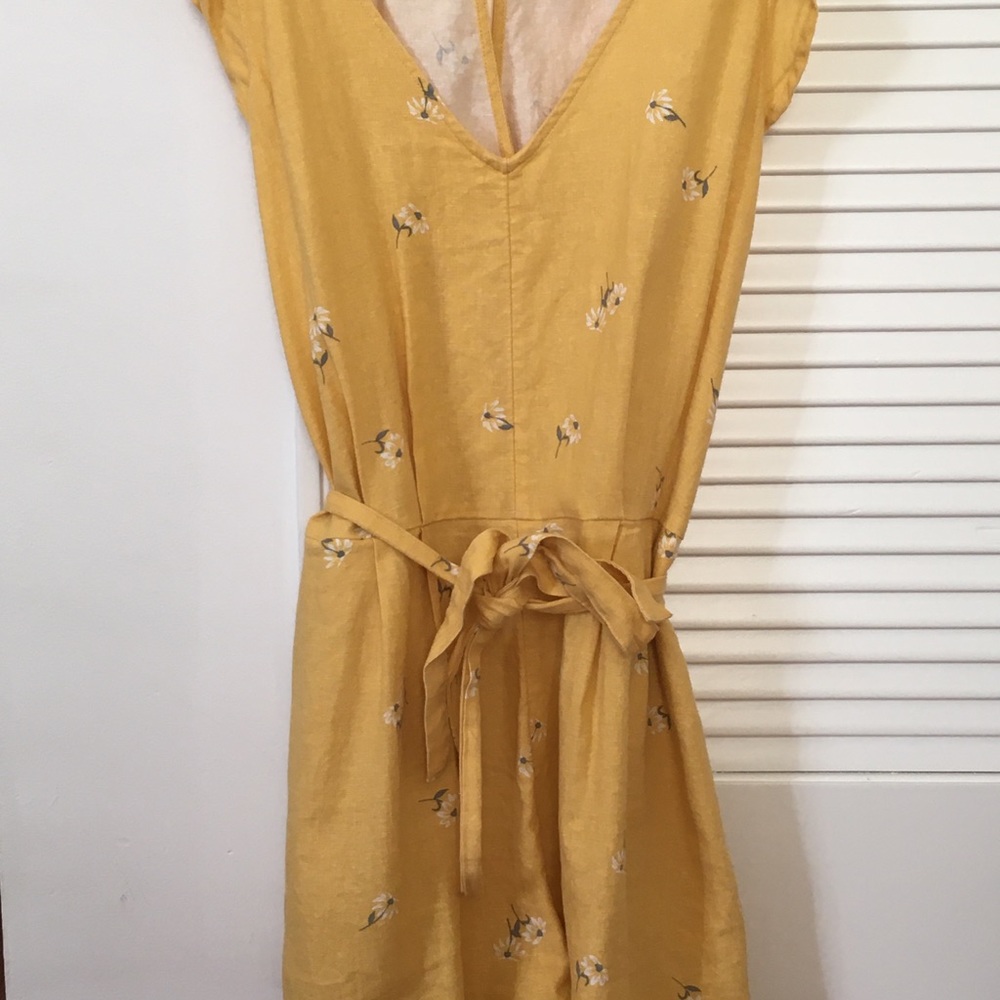 Old navy romper, yellow, floral, size small